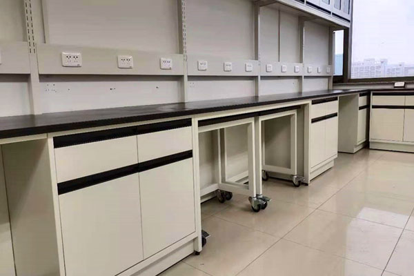 學(xué)校實(shí)驗(yàn)室裝修設(shè)計(jì)說(shuō)明怎么寫?